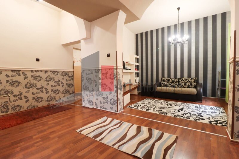 Vila Varda, 200 mp utili, teren 160 mp.