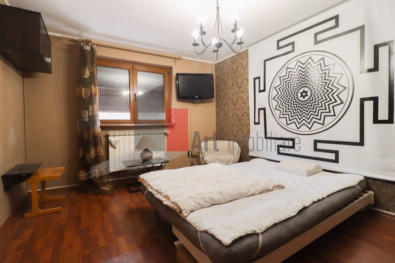 Vila Varda, 200 mp utili, teren 160 mp.
