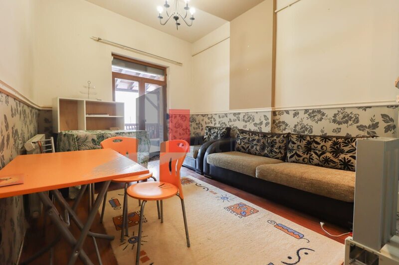 Vila Varda, 200 mp utili, teren 160 mp.